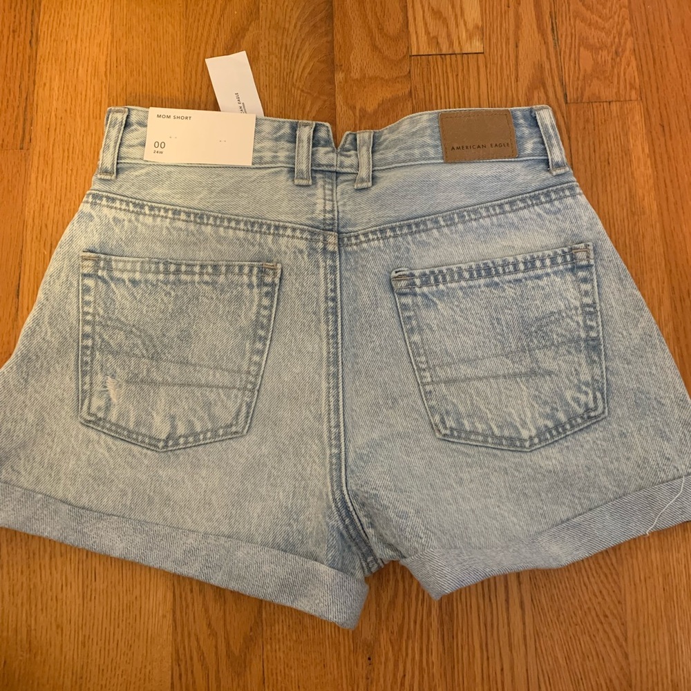 AE mom shorts size 00